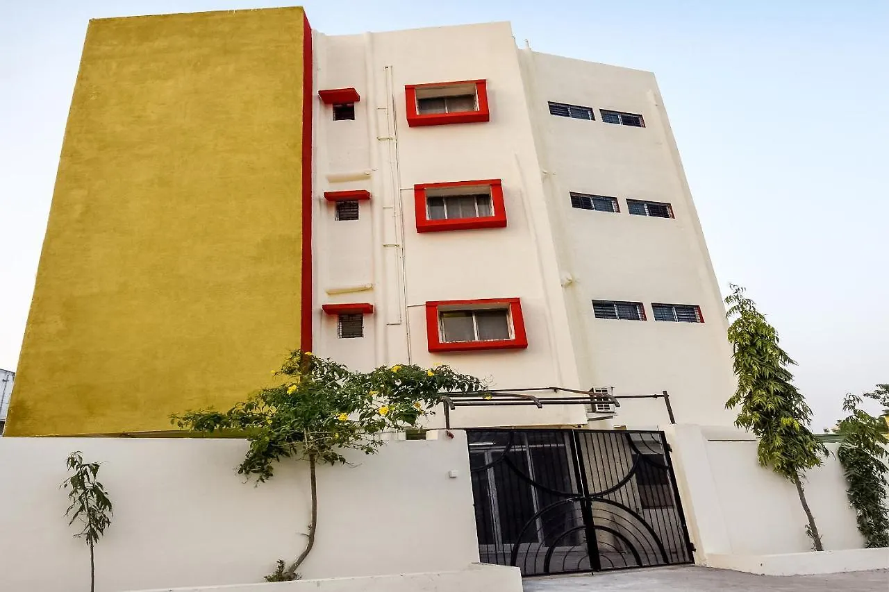 Oyo 786 Hotel Shree Guru Annex Katmandú